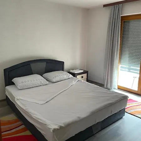 Pista-pause Apartment *