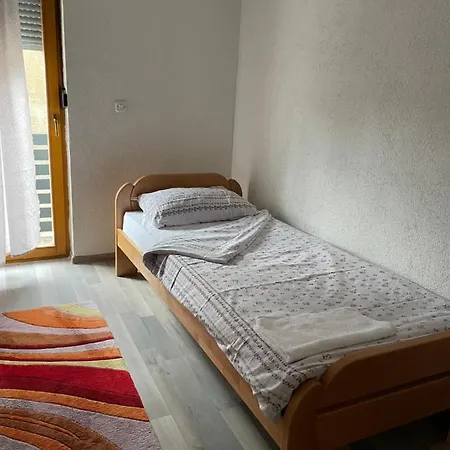 Pista-pause Apartment