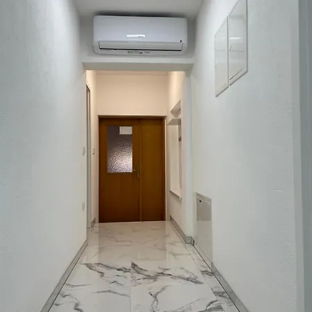 Apartment Pista-pause *